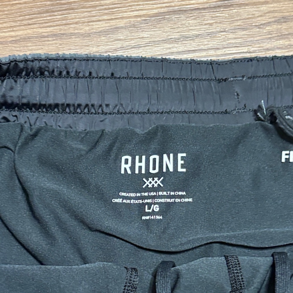 RHONE Dark Gray Lined Training Shorts Mens L Athletic Gym Run Active - Picture 2 of 9